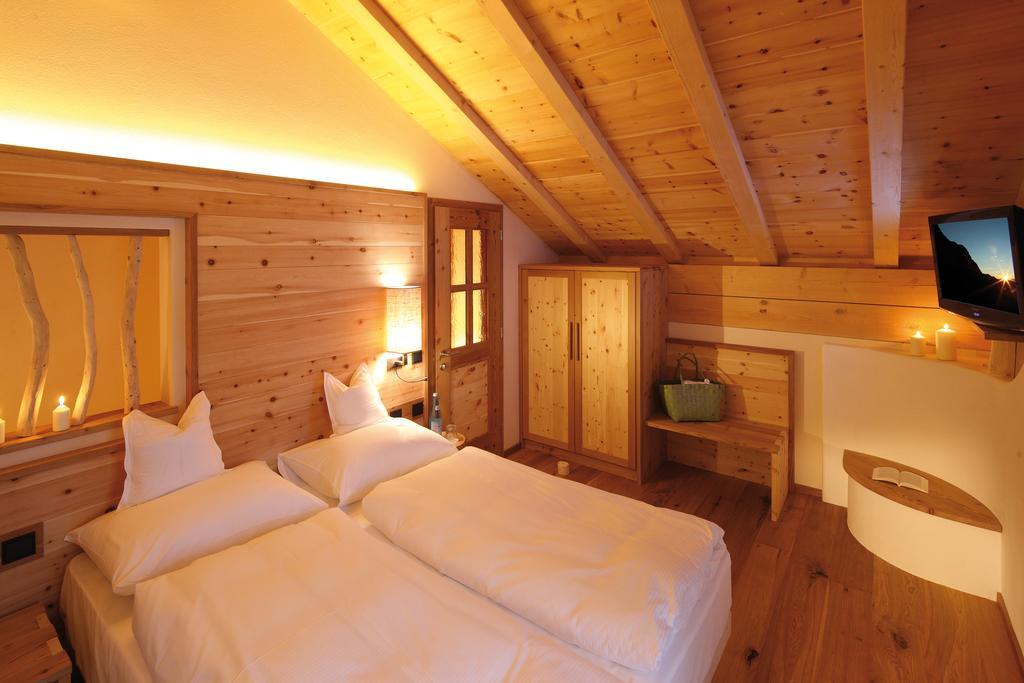 Dolomites Living Hotel Tirler Alpe Di Siusi Quarto foto